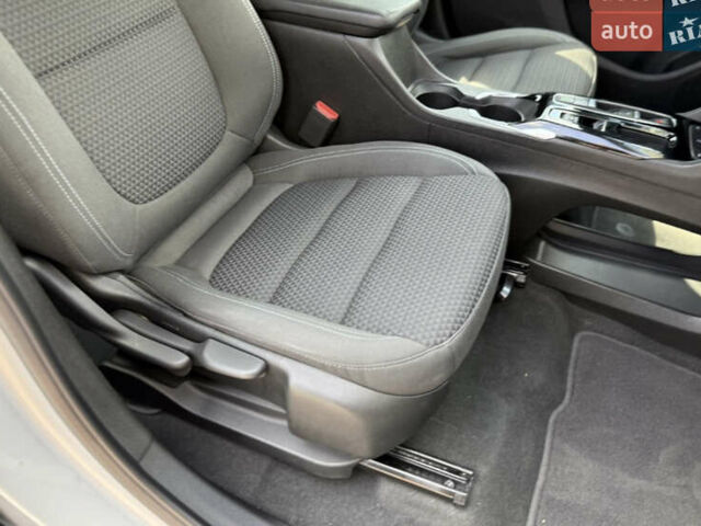 Серый Шевроле Bolt EUV, объемом двигателя 0 л и пробегом 102 тыс. км за 18200 $, фото 43 на Automoto.ua