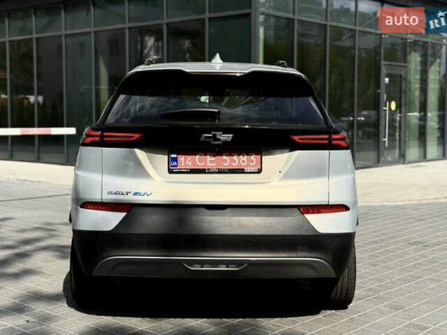 Серый Шевроле Bolt EUV, объемом двигателя 0 л и пробегом 102 тыс. км за 18200 $, фото 8 на Automoto.ua