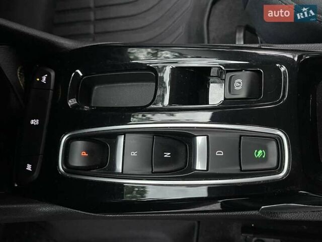 Серый Шевроле Bolt EUV, объемом двигателя 0 л и пробегом 75 тыс. км за 16950 $, фото 13 на Automoto.ua