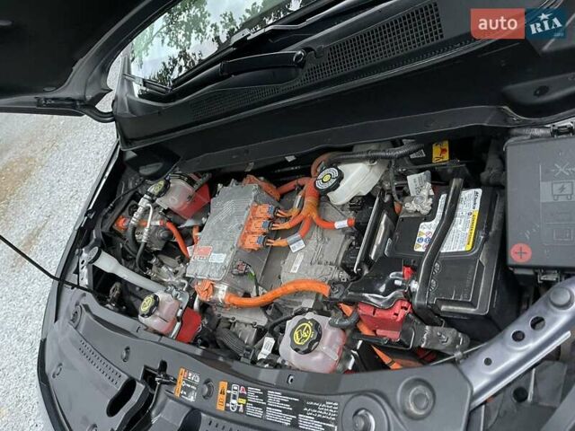 Серый Шевроле Bolt EUV, объемом двигателя 0 л и пробегом 75 тыс. км за 16950 $, фото 10 на Automoto.ua