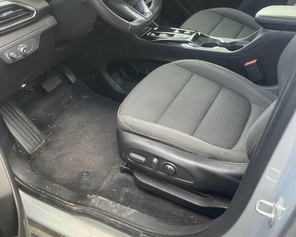 Серый Шевроле Bolt EUV, объемом двигателя 0 л и пробегом 77 тыс. км за 15700 $, фото 2 на Automoto.ua