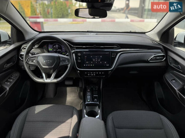 Серый Шевроле Bolt EUV, объемом двигателя 0 л и пробегом 102 тыс. км за 18200 $, фото 39 на Automoto.ua