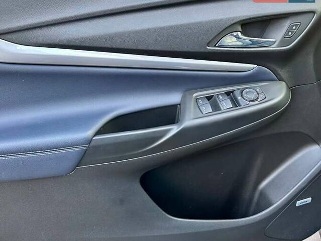 Серый Шевроле Bolt EUV, объемом двигателя 0 л и пробегом 33 тыс. км за 22500 $, фото 26 на Automoto.ua