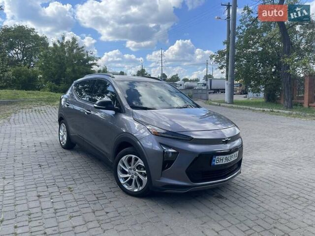 Серый Шевроле Bolt EUV, объемом двигателя 0 л и пробегом 45 тыс. км за 22500 $, фото 3 на Automoto.ua