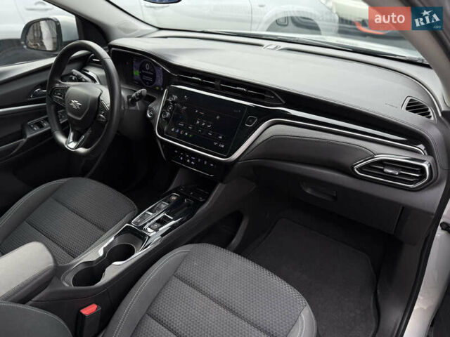 Серый Шевроле Bolt EUV, объемом двигателя 0 л и пробегом 41 тыс. км за 20900 $, фото 43 на Automoto.ua