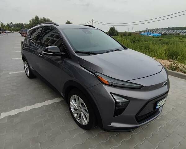 Серый Шевроле Bolt EUV, объемом двигателя 0 л и пробегом 27 тыс. км за 20000 $, фото 1 на Automoto.ua