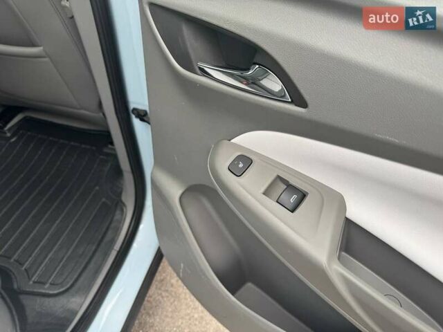 Серый Шевроле Bolt EUV, объемом двигателя 0 л и пробегом 67 тыс. км за 21000 $, фото 20 на Automoto.ua