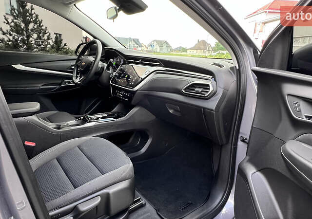 Серый Шевроле Bolt EUV, объемом двигателя 0 л и пробегом 19 тыс. км за 18900 $, фото 48 на Automoto.ua