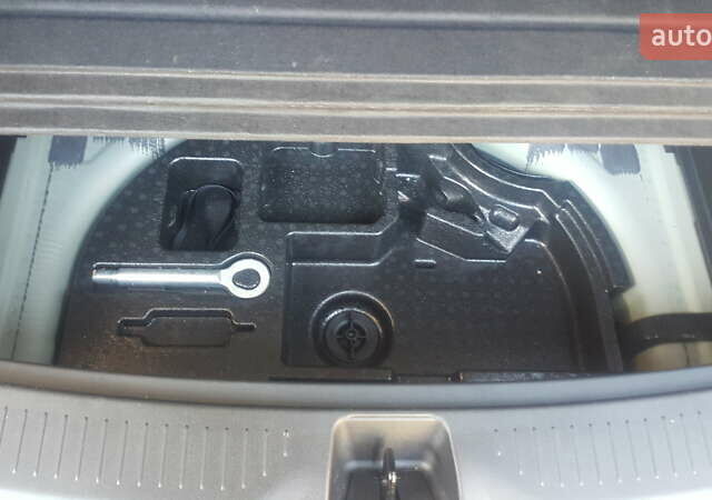 Сірий Шевроле Bolt EUV, об'ємом двигуна 0 л та пробігом 33 тис. км за 25000 $, фото 9 на Automoto.ua