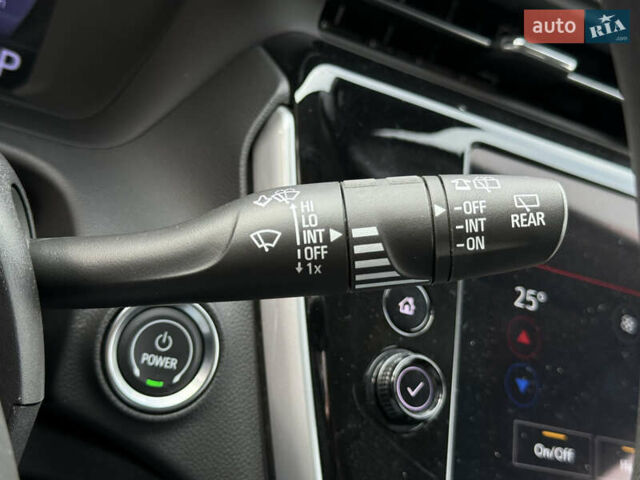 Серый Шевроле Bolt EUV, объемом двигателя 0 л и пробегом 41 тыс. км за 20900 $, фото 57 на Automoto.ua