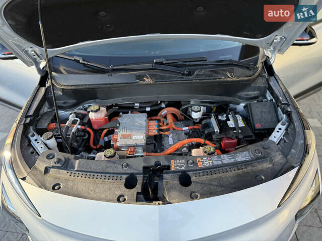 Сірий Шевроле Bolt EUV, об'ємом двигуна 0 л та пробігом 42 тис. км за 19650 $, фото 100 на Automoto.ua