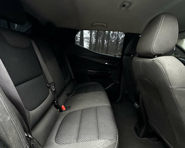 Серый Шевроле Bolt EUV, объемом двигателя 0 л и пробегом 155 тыс. км за 17500 $, фото 21 на Automoto.ua