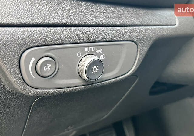 Серый Шевроле Bolt EUV, объемом двигателя 0 л и пробегом 19 тыс. км за 18900 $, фото 26 на Automoto.ua