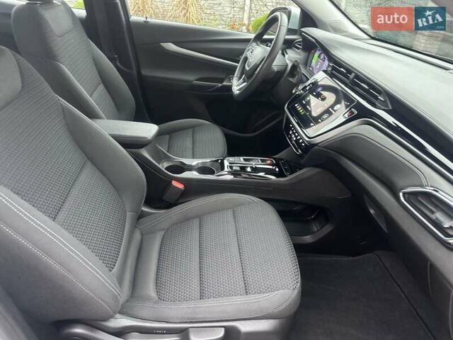 Серый Шевроле Bolt EUV, объемом двигателя 0 л и пробегом 22 тыс. км за 19800 $, фото 7 на Automoto.ua