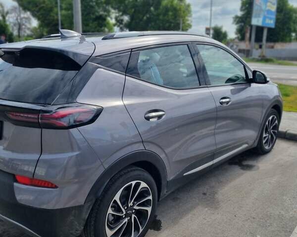Сірий Шевроле Bolt EUV, об'ємом двигуна 0 л та пробігом 14 тис. км за 23500 $, фото 5 на Automoto.ua