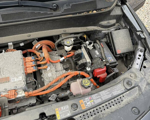 Серый Шевроле Bolt EUV, объемом двигателя 0 л и пробегом 90 тыс. км за 18999 $, фото 5 на Automoto.ua