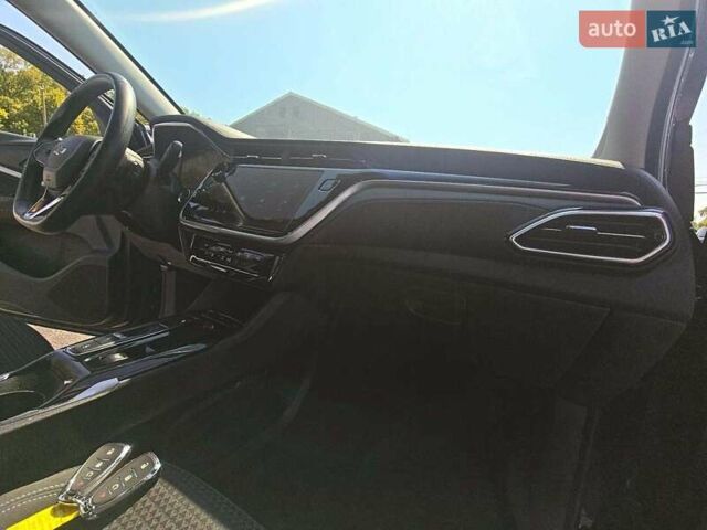 Серый Шевроле Bolt EUV, объемом двигателя 0 л и пробегом 37 тыс. км за 13000 $, фото 7 на Automoto.ua