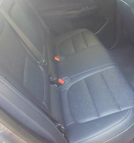 Сірий Шевроле Bolt EUV, об'ємом двигуна 0 л та пробігом 33 тис. км за 25000 $, фото 3 на Automoto.ua