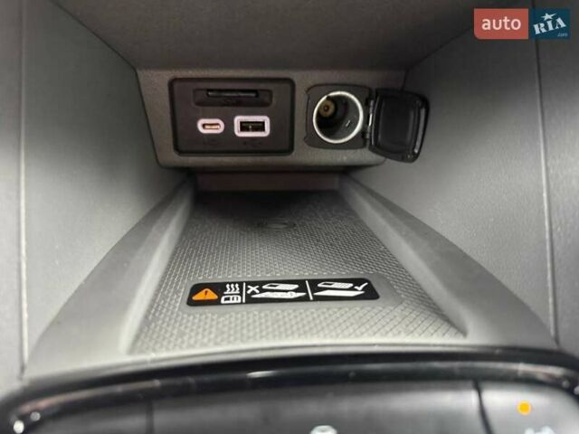 Серый Шевроле Bolt EUV, объемом двигателя 0 л и пробегом 67 тыс. км за 21000 $, фото 24 на Automoto.ua