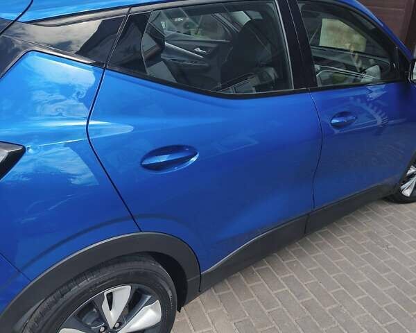 Синий Шевроле Bolt EUV, объемом двигателя 0 л и пробегом 98 тыс. км за 19500 $, фото 10 на Automoto.ua