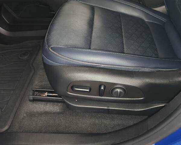 Синий Шевроле Bolt EUV, объемом двигателя 0 л и пробегом 98 тыс. км за 19500 $, фото 29 на Automoto.ua