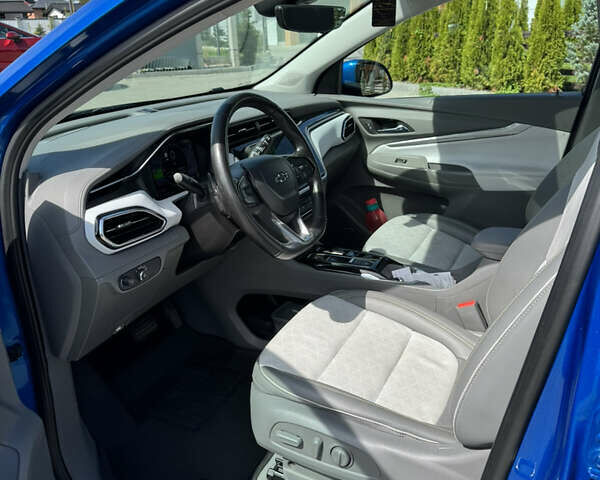 Синій Шевроле Bolt EUV, об'ємом двигуна 0 л та пробігом 104 тис. км за 19500 $, фото 13 на Automoto.ua