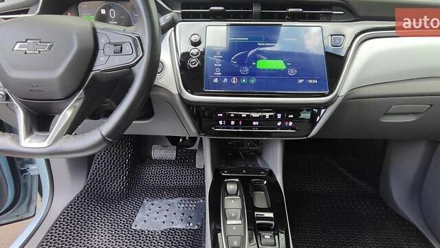 Синий Шевроле Bolt EUV, объемом двигателя 0 л и пробегом 8 тыс. км за 24500 $, фото 10 на Automoto.ua