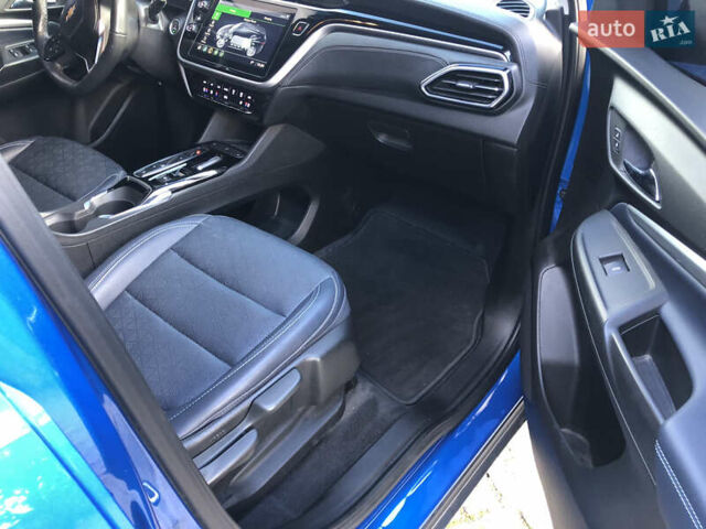 Шевроле Bolt EUV 2022 в Тернополе на Automoto.ua Синий Шевроле Bolt EUV, объемом двигателя 0 л и пробегом 77 тыс. км за 17990 $, фото 51 на Automoto.ua