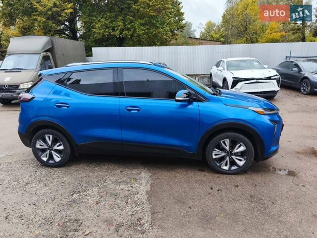Шевроле Bolt EUV 2022 в Киеве на Automoto.ua Синий Шевроле Bolt EUV, объемом двигателя 0 л и пробегом 80 тыс. км за 22000 $, фото 2 на Automoto.ua