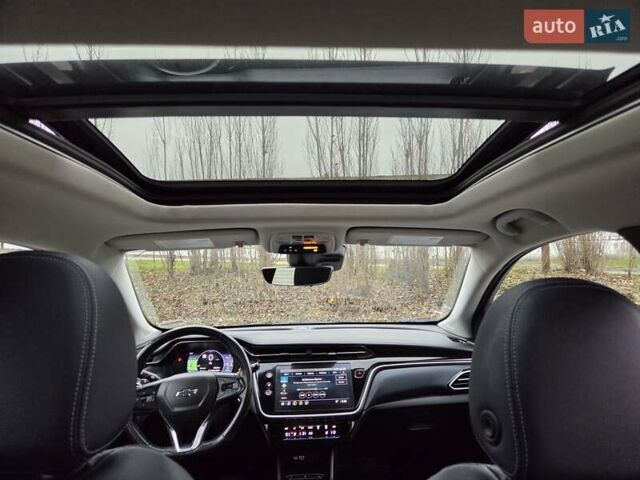 Синий Шевроле Bolt EUV, объемом двигателя 0 л и пробегом 55 тыс. км за 20999 $, фото 45 на Automoto.ua