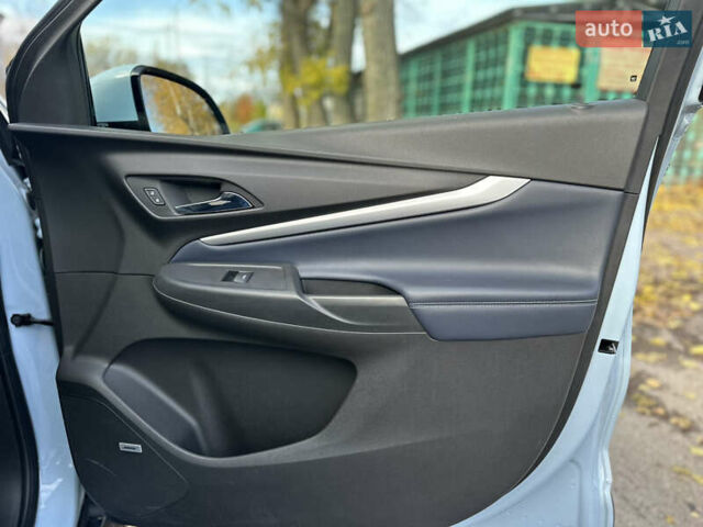 Синий Шевроле Bolt EUV, объемом двигателя 0 л и пробегом 68 тыс. км за 20600 $, фото 24 на Automoto.ua