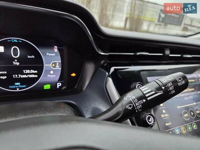 Синий Шевроле Bolt EUV, объемом двигателя 0 л и пробегом 55 тыс. км за 20999 $, фото 58 на Automoto.ua