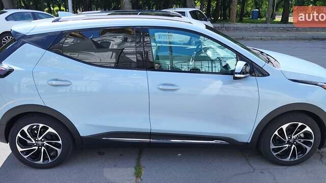 Синий Шевроле Bolt EUV, объемом двигателя 0 л и пробегом 8 тыс. км за 24500 $, фото 2 на Automoto.ua