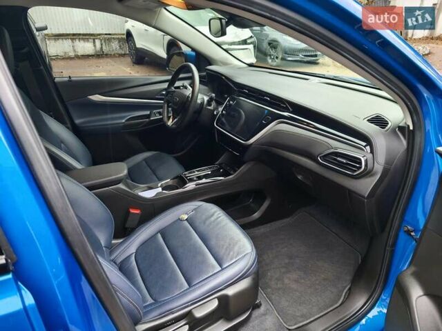 Шевроле Bolt EUV 2022 в Киеве на Automoto.ua Синий Шевроле Bolt EUV, объемом двигателя 0 л и пробегом 80 тыс. км за 22000 $, фото 9 на Automoto.ua