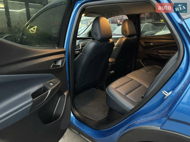 Синий Шевроле Bolt EUV, объемом двигателя 0 л и пробегом 38 тыс. км за 19999 $, фото 19 на Automoto.ua