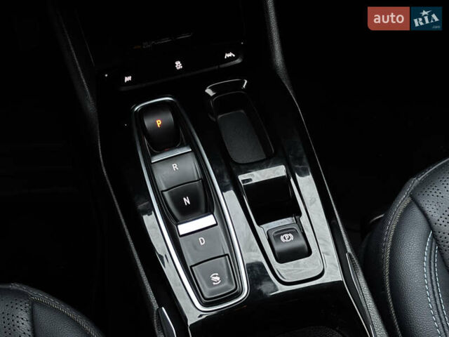 Синий Шевроле Bolt EUV, объемом двигателя 0 л и пробегом 38 тыс. км за 19999 $, фото 25 на Automoto.ua