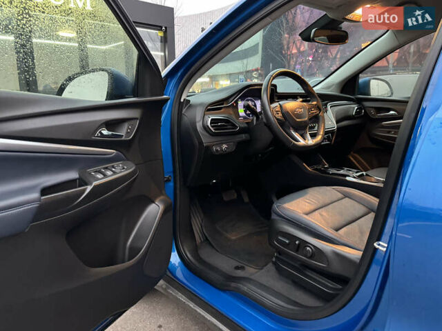 Синий Шевроле Bolt EUV, объемом двигателя 0 л и пробегом 38 тыс. км за 19999 $, фото 13 на Automoto.ua