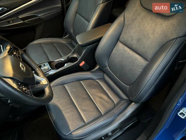 Синий Шевроле Bolt EUV, объемом двигателя 0 л и пробегом 38 тыс. км за 19999 $, фото 17 на Automoto.ua