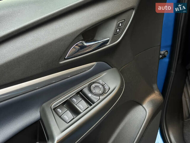 Синий Шевроле Bolt EUV, объемом двигателя 0 л и пробегом 38 тыс. км за 19999 $, фото 14 на Automoto.ua