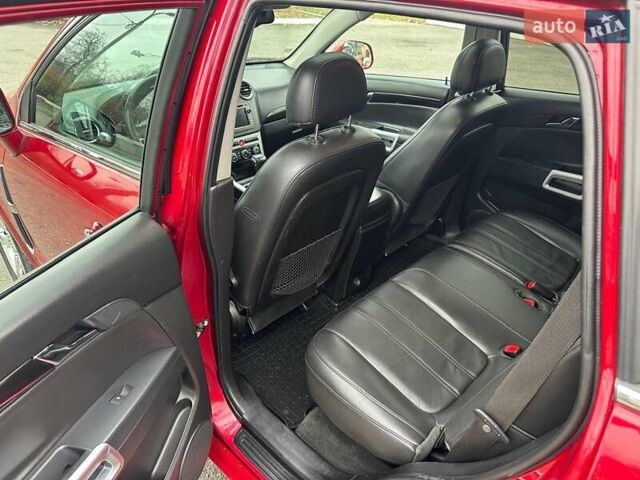 Красный Шевроле Captiva Sport, объемом двигателя 2.38 л и пробегом 238 тыс. км за 8499 $, фото 11 на Automoto.ua