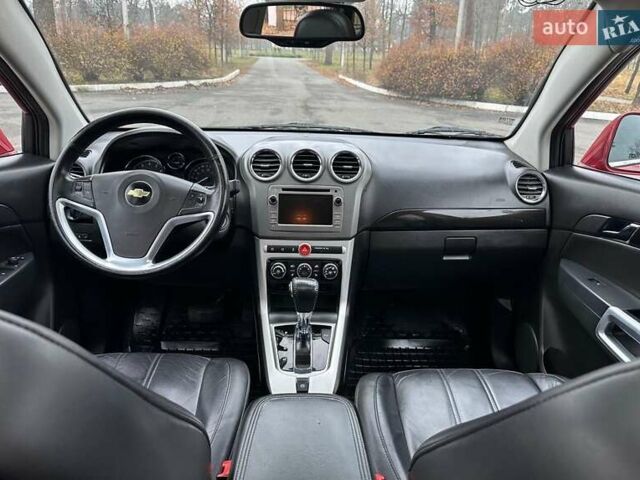 Красный Шевроле Captiva Sport, объемом двигателя 2.38 л и пробегом 238 тыс. км за 8499 $, фото 13 на Automoto.ua
