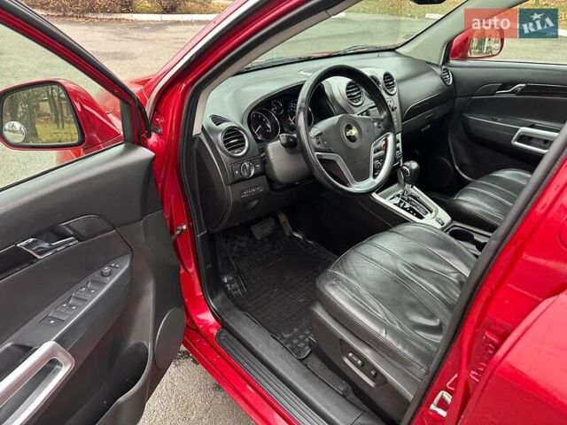 Красный Шевроле Captiva Sport, объемом двигателя 2.38 л и пробегом 238 тыс. км за 8499 $, фото 9 на Automoto.ua