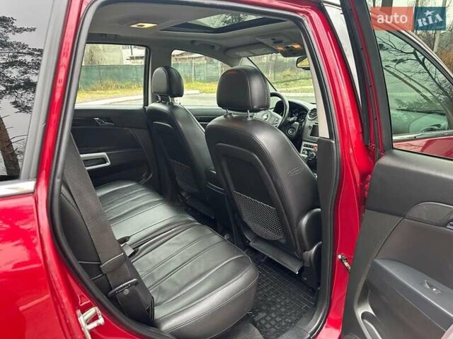 Красный Шевроле Captiva Sport, объемом двигателя 2.38 л и пробегом 238 тыс. км за 8499 $, фото 12 на Automoto.ua