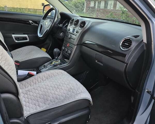 Синий Шевроле Captiva Sport, объемом двигателя 2.38 л и пробегом 190 тыс. км за 10000 $, фото 8 на Automoto.ua