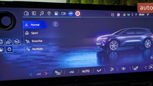 Белый Шевроле Equinox EV, объемом двигателя 0 л и пробегом 11 тыс. км за 31000 $, фото 46 на Automoto.ua