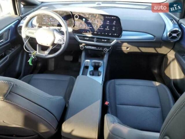 Белый Шевроле Equinox EV, объемом двигателя 0 л и пробегом 8 тыс. км за 21000 $, фото 7 на Automoto.ua