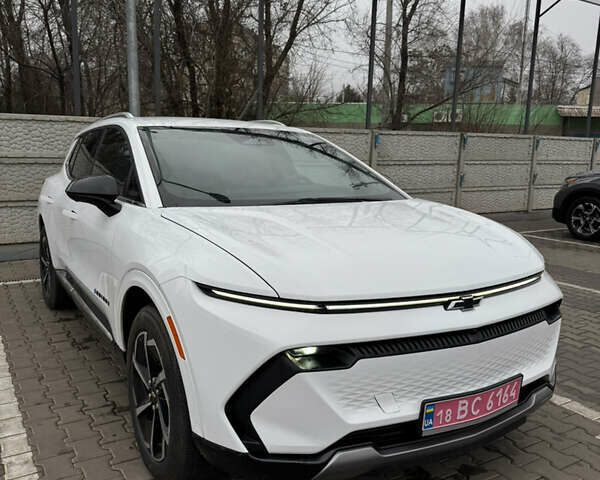 Белый Шевроле Equinox EV, объемом двигателя 0 л и пробегом 7 тыс. км за 29000 $, фото 8 на Automoto.ua