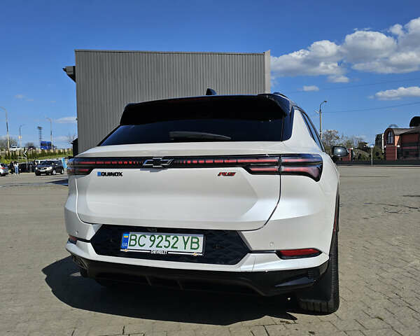 Белый Шевроле Equinox EV, объемом двигателя 0 л и пробегом 8 тыс. км за 31000 $, фото 10 на Automoto.ua