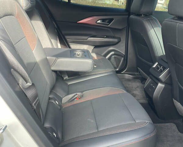 Белый Шевроле Equinox EV, объемом двигателя 0 л и пробегом 11 тыс. км за 30999 $, фото 32 на Automoto.ua