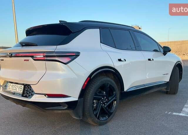 Белый Шевроле Equinox EV, объемом двигателя 0 л и пробегом 11 тыс. км за 30999 $, фото 10 на Automoto.ua